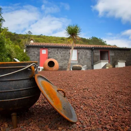Aldeia Dos Caldeiroes Sao Mateus (Pico island)