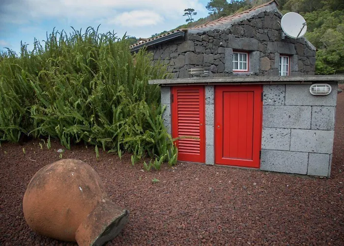 Aldeia Dos Caldeiroes *