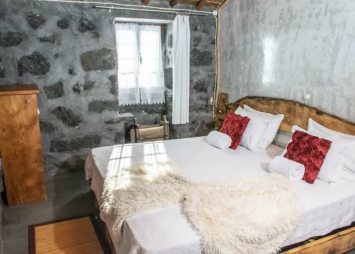 Aldeia Dos Caldeiroes Villa *