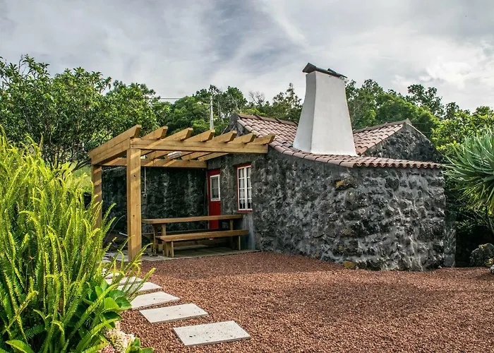 Aldeia Dos Caldeiroes Sao Mateus (Pico island)