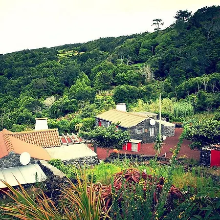 Aldeia Dos Caldeiroes Sao Mateus (Pico island)
