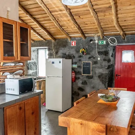 Aldeia Dos Caldeiroes Villa *