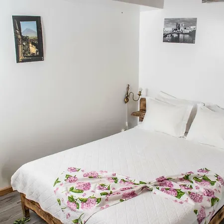 Aldeia Dos Caldeiroes