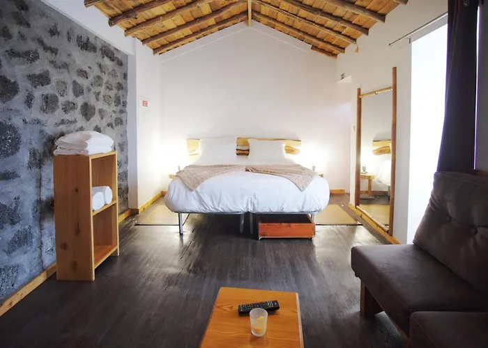 Aldeia Dos Caldeiroes