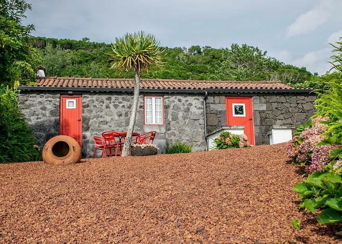 Aldeia Dos Caldeiroes *